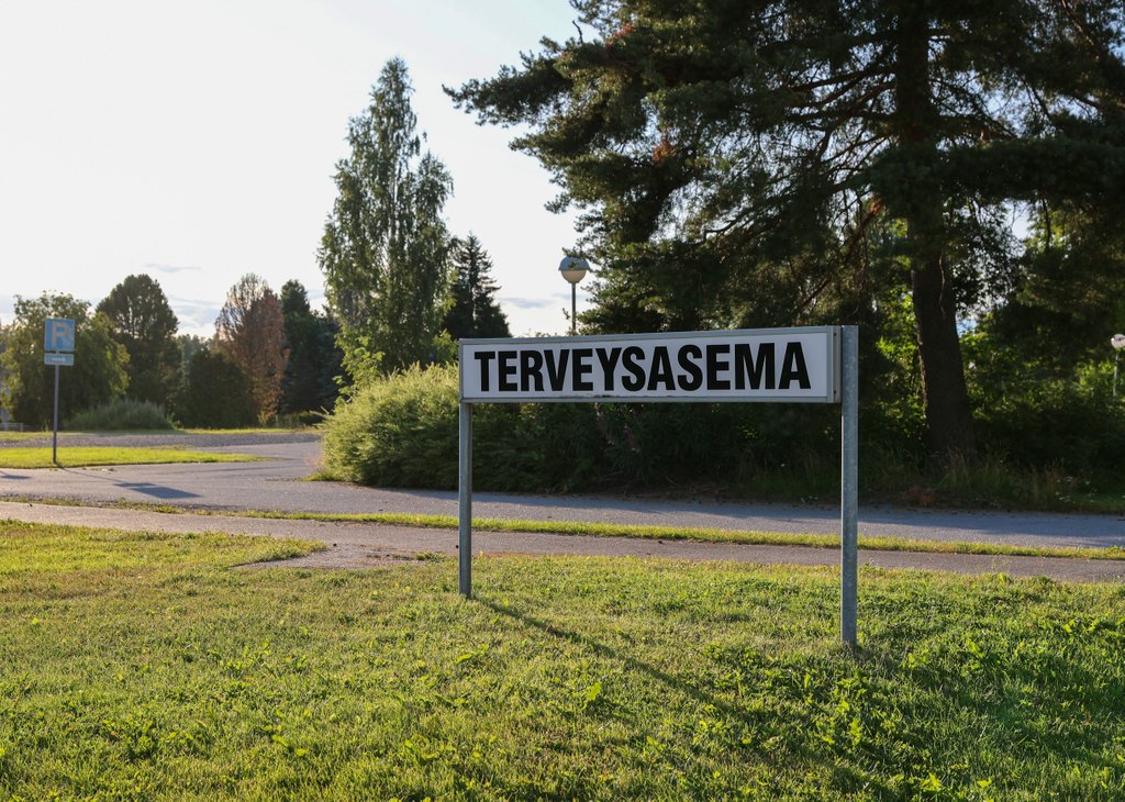 Terveysaseman opasteet